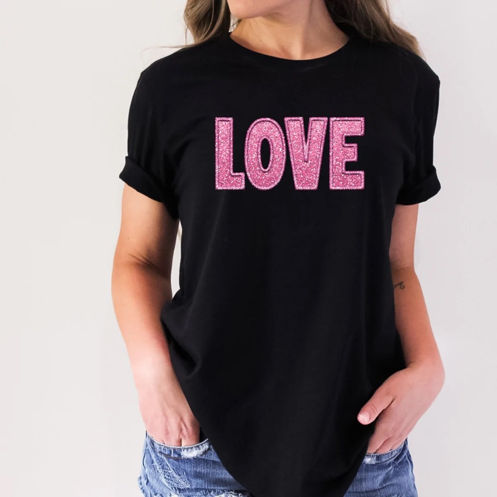NEW ! Embroidered t-shirt